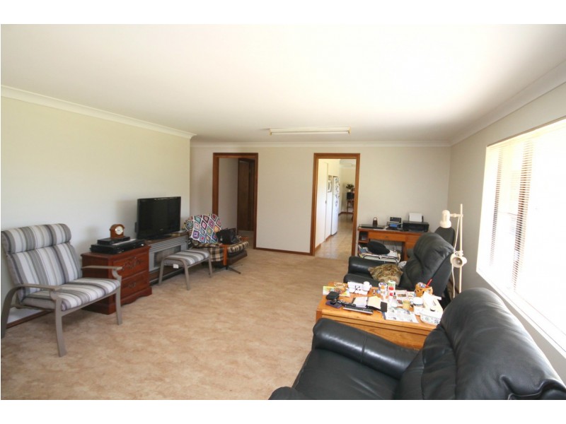 40 Park Street, Gilgai NSW 2360