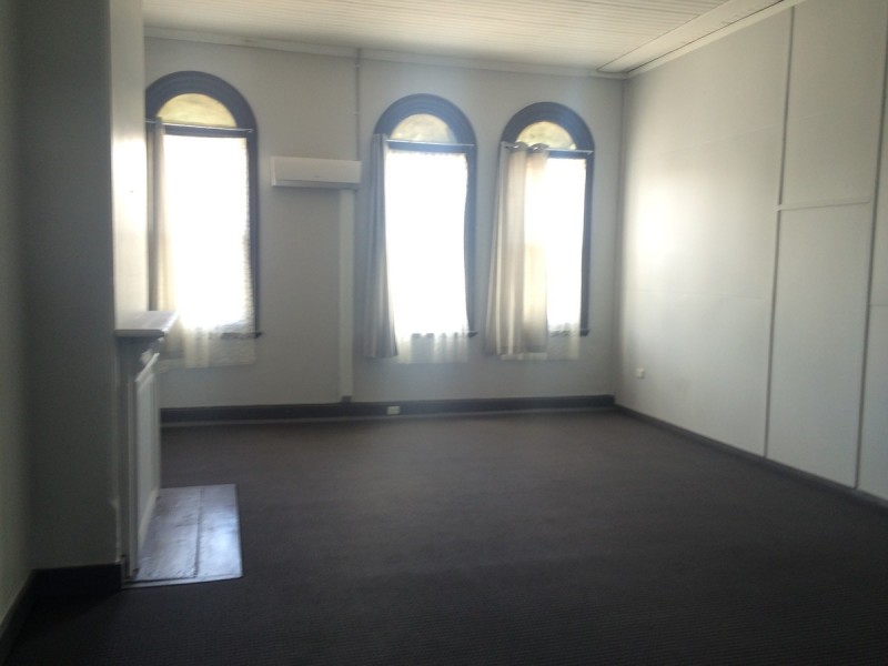 68-72 Otho Street (Upstairs), Inverell NSW 2360