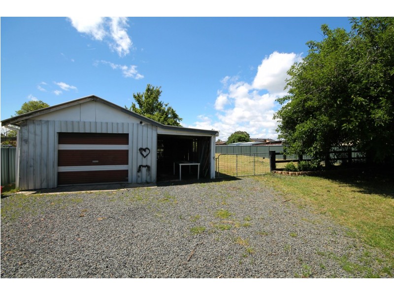 3 Mulligan Street, Inverell NSW 2360