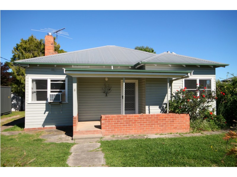 6 Mulligan Street, Inverell NSW 2360