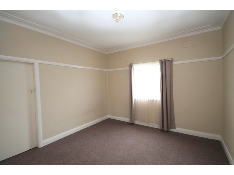 6 Mulligan Street, Inverell NSW 2360