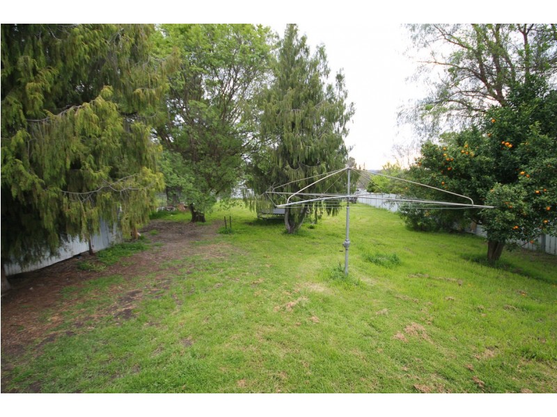 6 Mulligan Street, Inverell NSW 2360