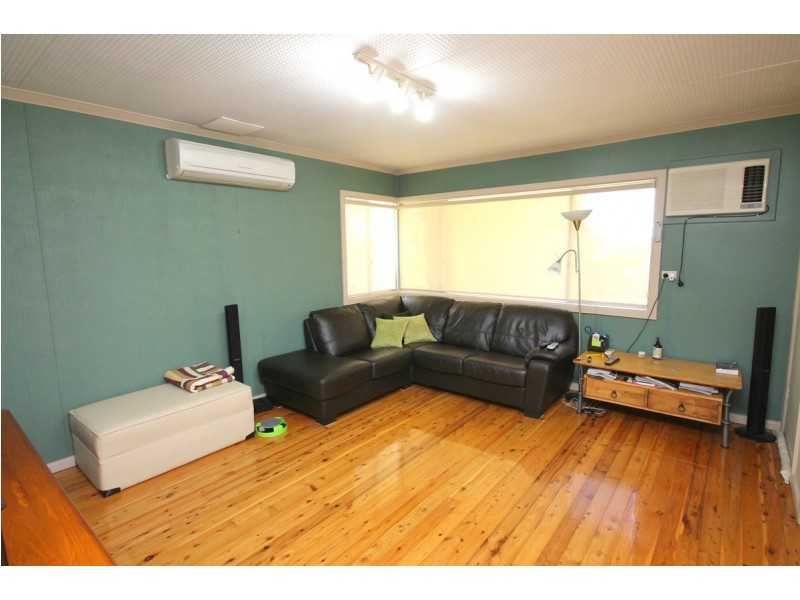 90 Prince Terrace, Inverell NSW 2360