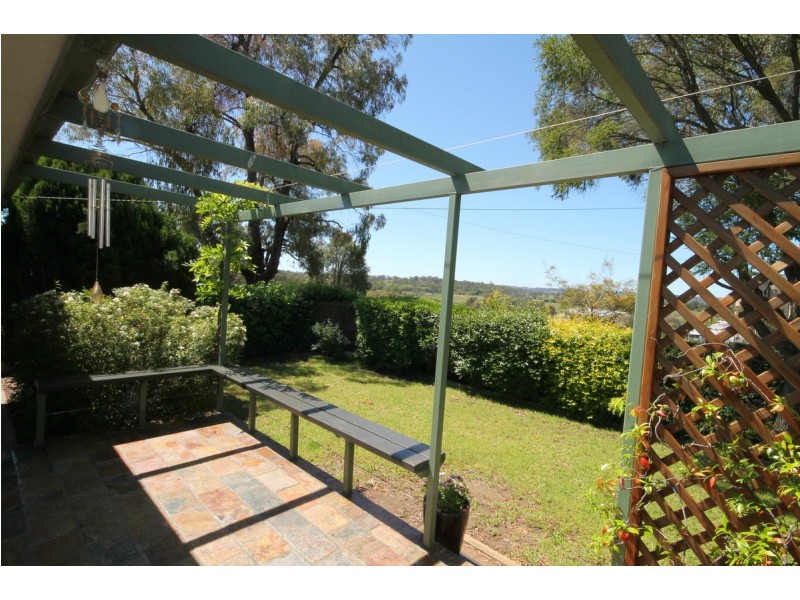 90 Prince Terrace, Inverell NSW 2360