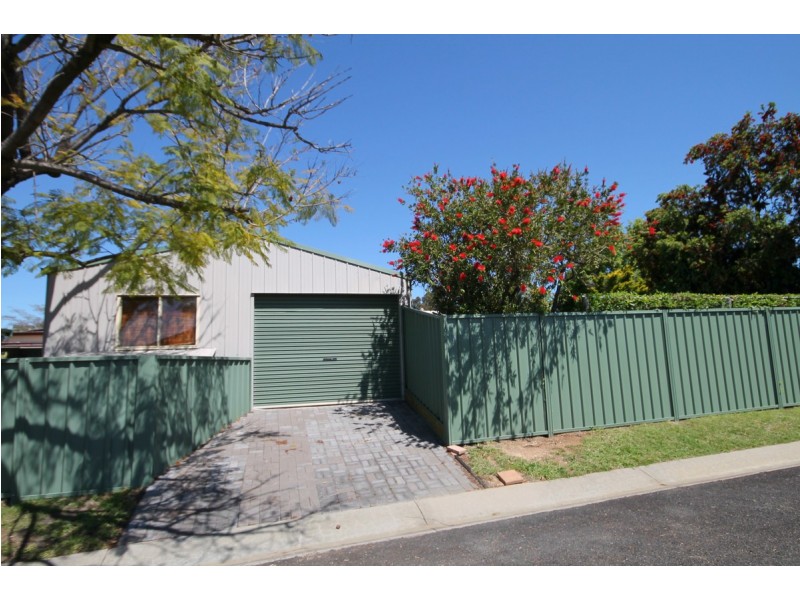 90 Prince Terrace, Inverell NSW 2360