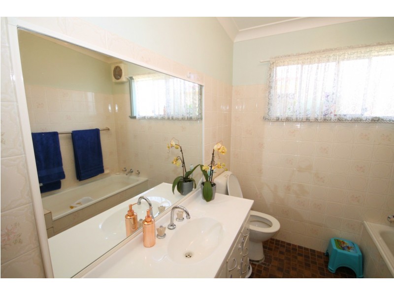 3 Bertha Street, Inverell NSW 2360