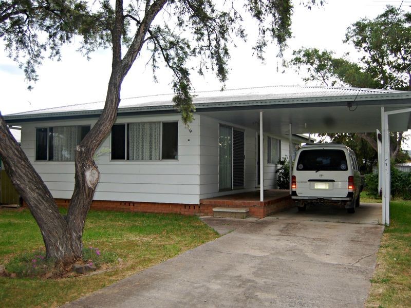 9 Cameron Street, Inverell NSW 2360