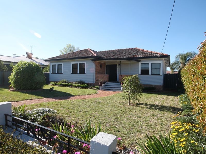 31 High Street, Inverell NSW 2360