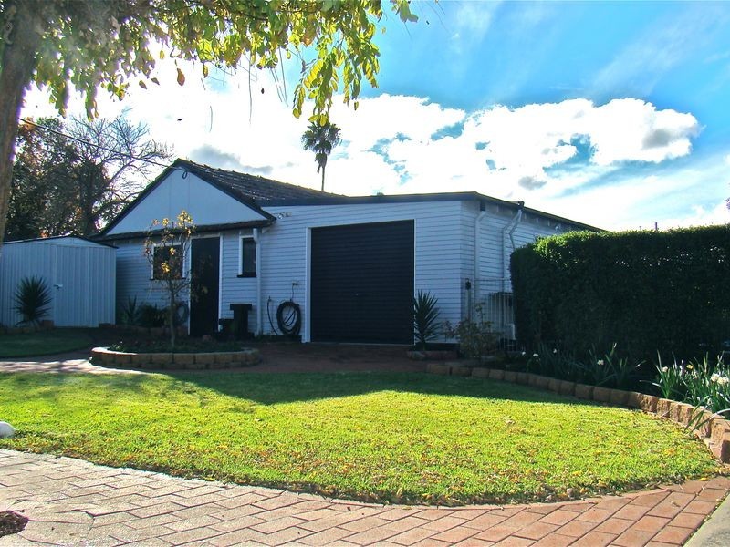 31 High Street, Inverell NSW 2360