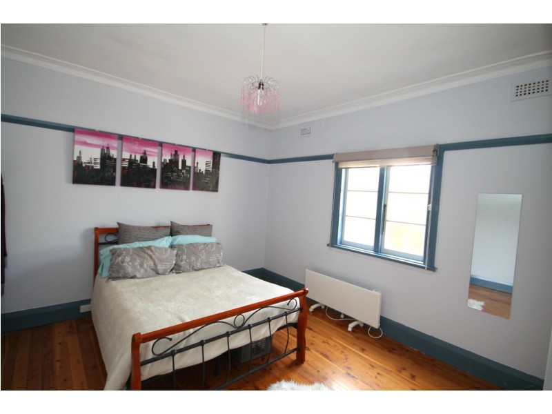 19 Herbert Street, Inverell NSW 2360