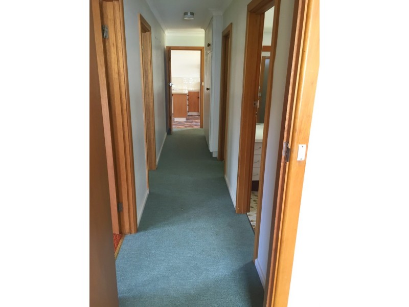 52 Lang Street, Inverell NSW 2360