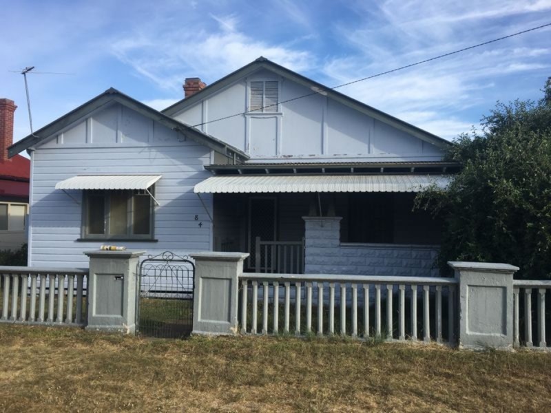 84 Henderson Street, Inverell NSW 2360
