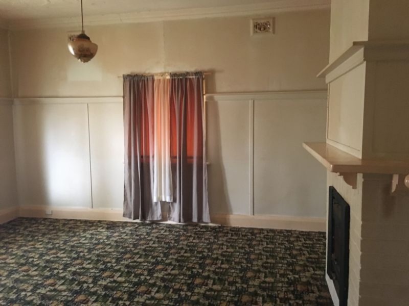 84 Henderson Street, Inverell NSW 2360