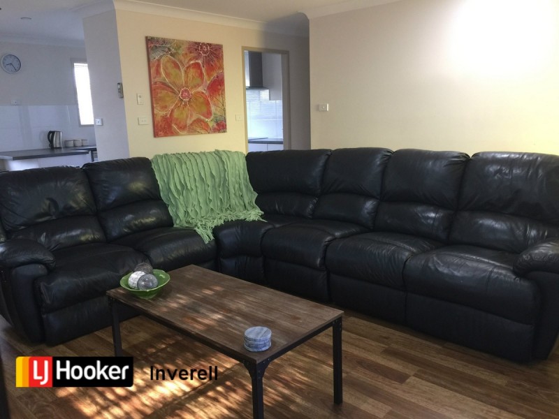 2 Jacaranda Crescent, Inverell NSW 2360