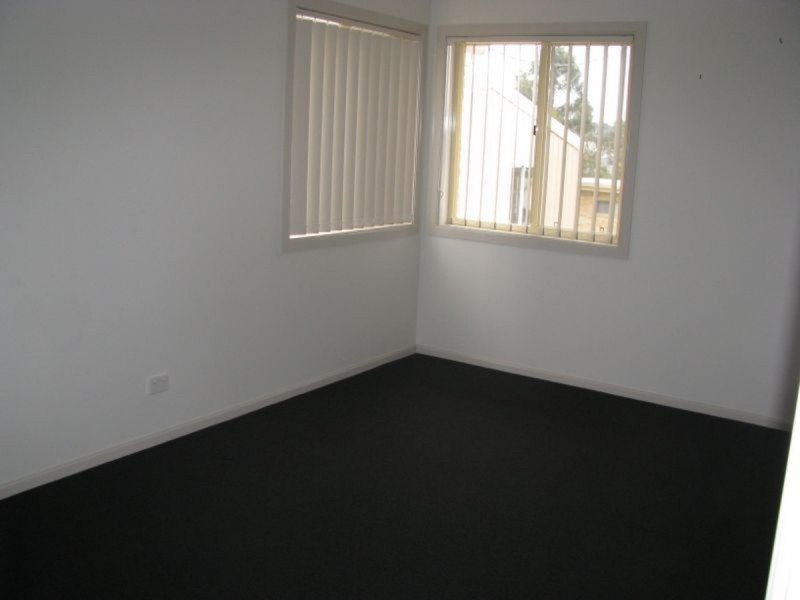 37B Queens Terrace, Inverell NSW 2360