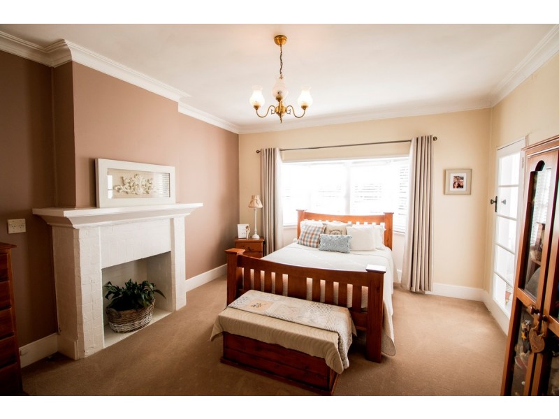 52 Brae Street, Inverell NSW 2360