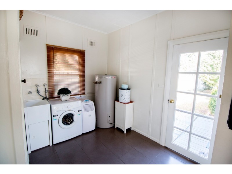 52 Brae Street, Inverell NSW 2360