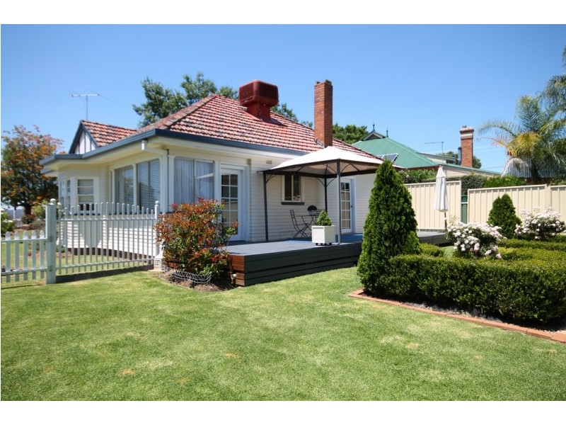 52 Brae Street, Inverell NSW 2360