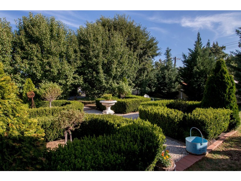 52 Brae Street, Inverell NSW 2360