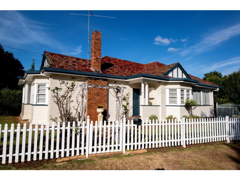 52 Brae Street, Inverell NSW 2360