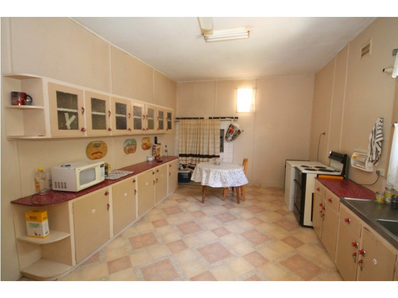 36 Ross Street, Inverell NSW 2360