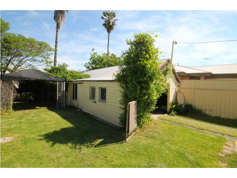 36 Ross Street, Inverell NSW 2360