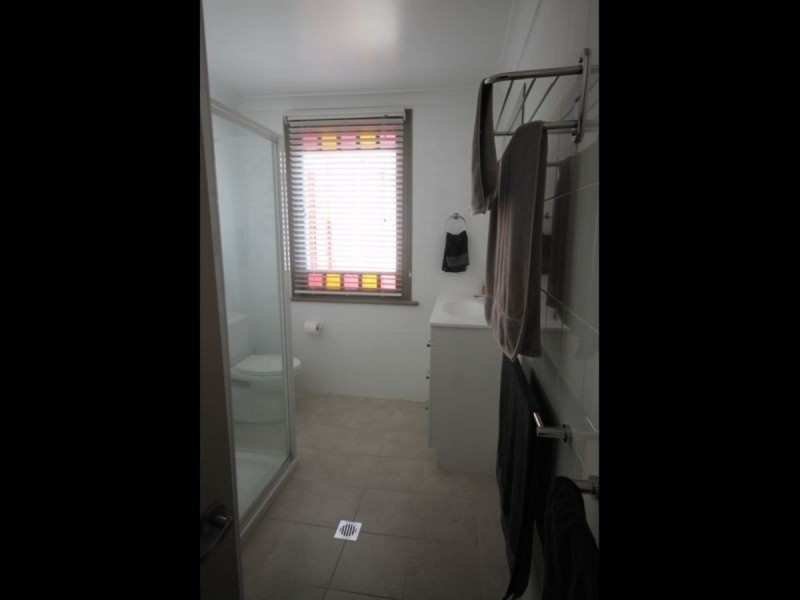 1/25 Otho Street (upstairs), Inverell NSW 2360