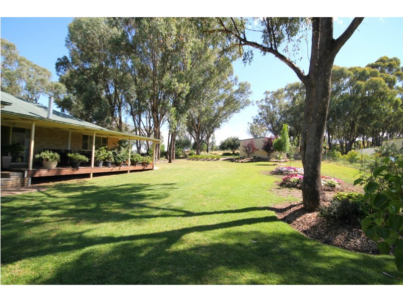 84 Wolbah Close, Inverell NSW 2360