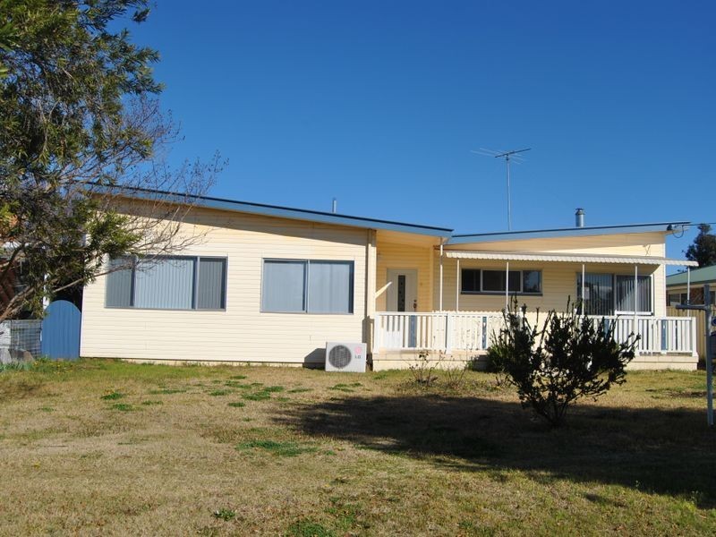 6 Victoria Street, Inverell NSW 2360