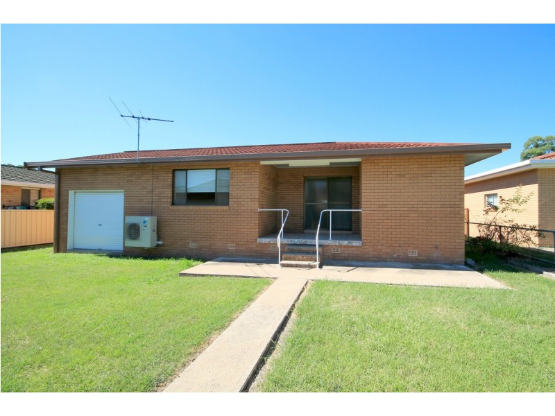 11 Sapphire Street, Inverell NSW 2360