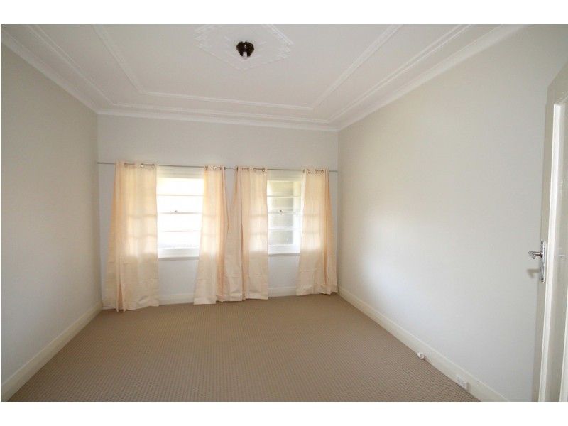 4 Warialda Road, Inverell NSW 2360