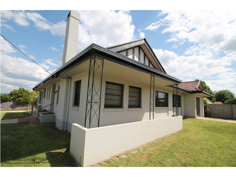 4 Warialda Road, Inverell NSW 2360