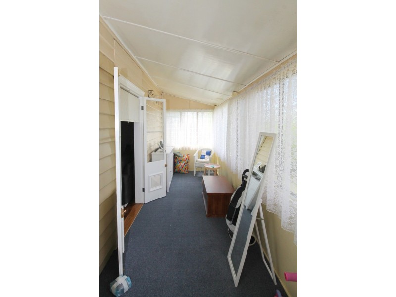 90 Lawrence Street, Inverell NSW 2360