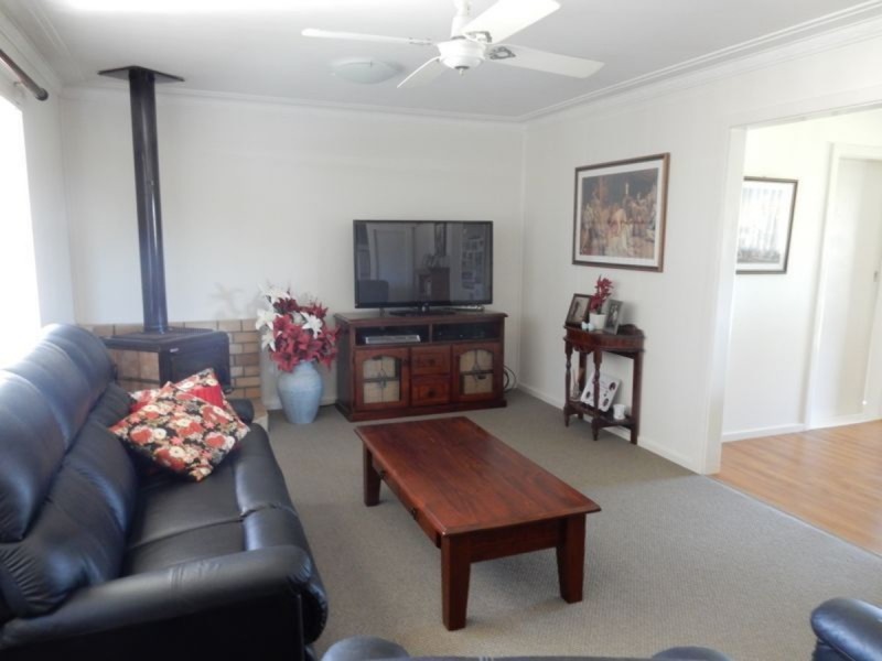 111 Mansfield Street, Inverell NSW 2360