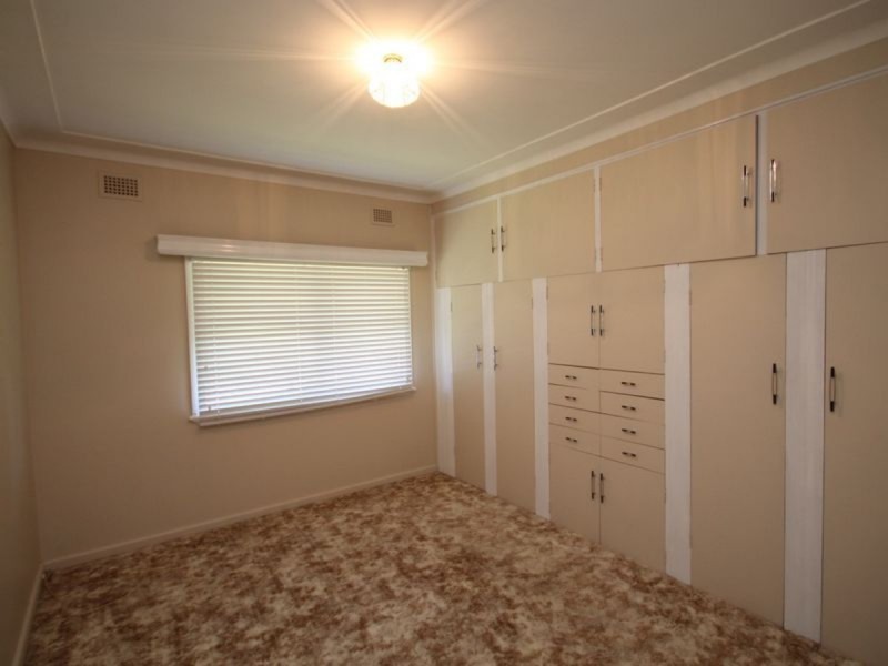 14 Gilchrist Street, Inverell NSW 2360