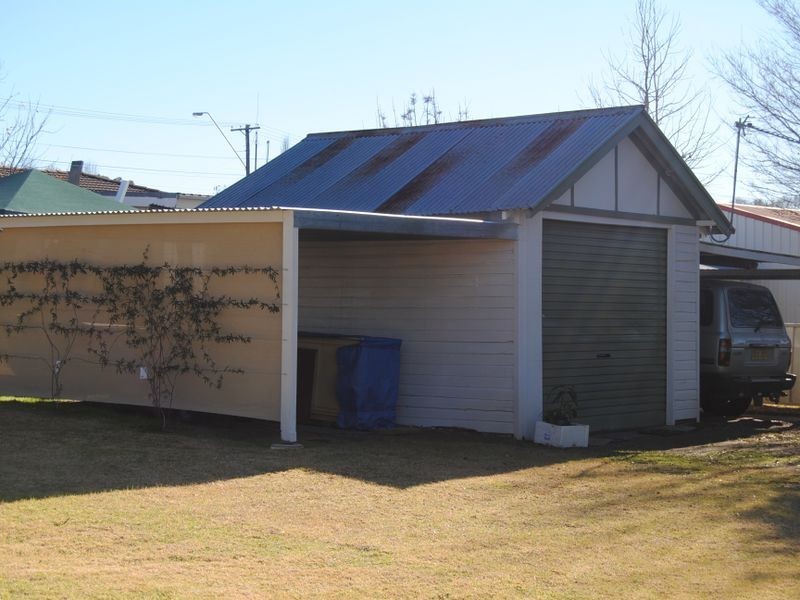 9 Auburn Vale RD, Inverell NSW 2360