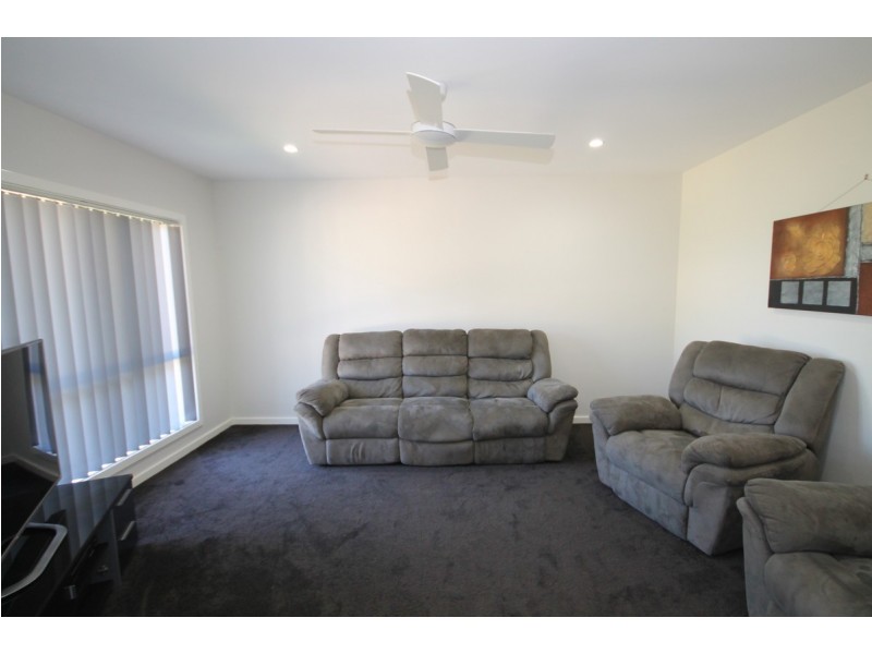 45 Clancys Drive, Inverell NSW 2360