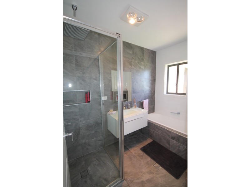 45 Clancys Drive, Inverell NSW 2360