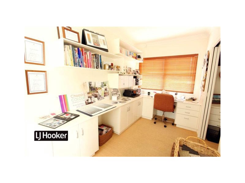 21 Mitchell Crescent, Inverell NSW 2360