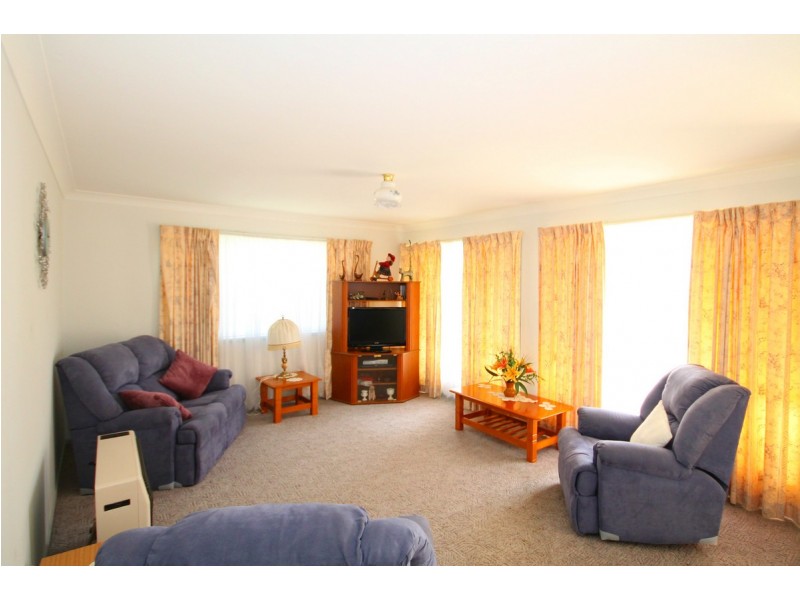 20 Miles Street, Inverell NSW 2360