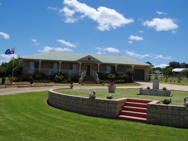 104 Runnymede Drive, Inverell NSW 2360