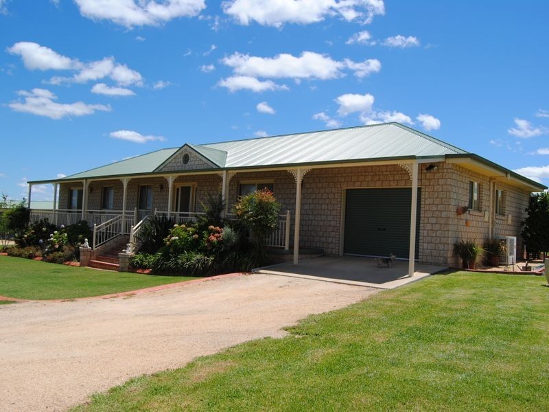 104 Runnymede Drive, Inverell NSW 2360