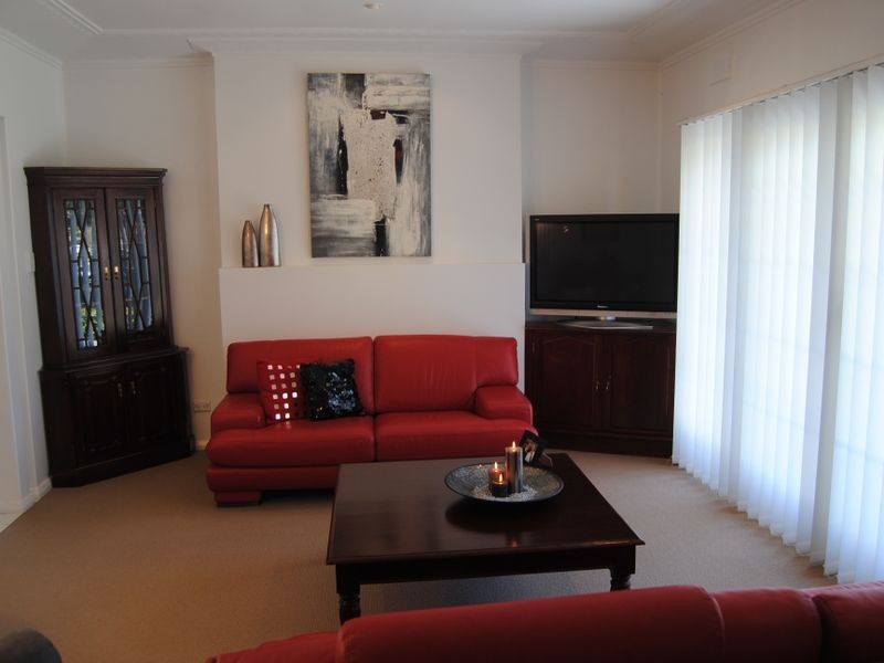 24 Brae Street, Inverell NSW 2360