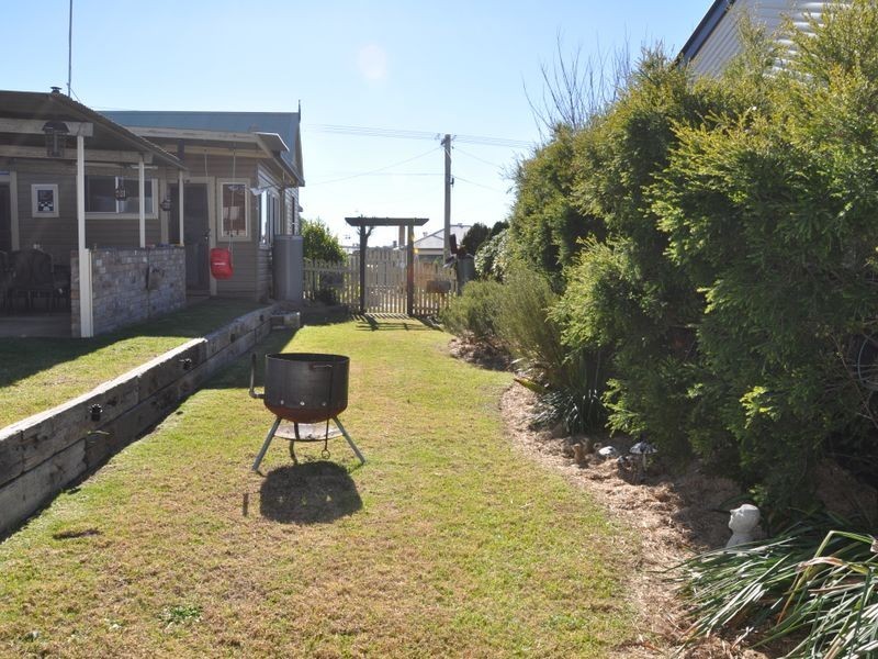 95 George Street, Inverell NSW 2360