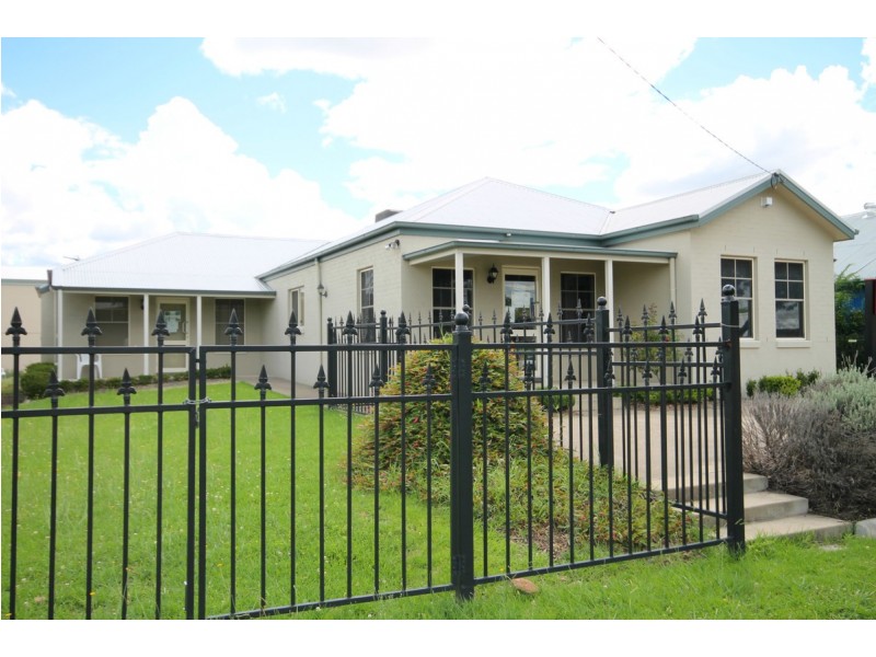 31-33 Mansfield Street, Inverell NSW 2360
