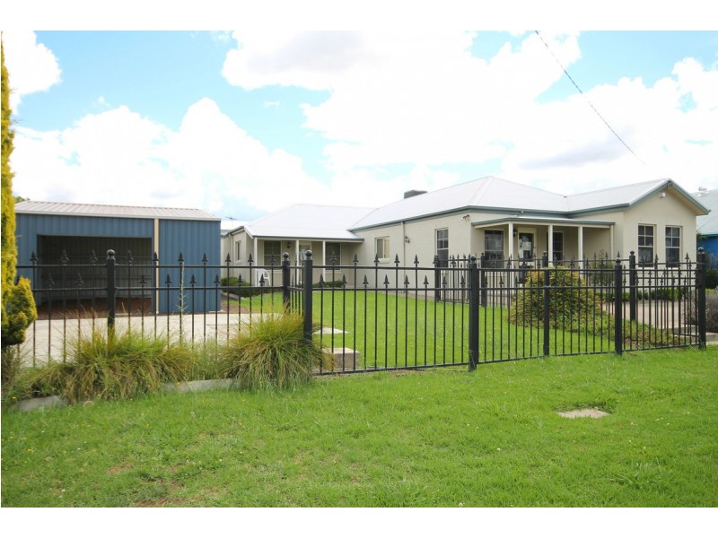 31-33 Mansfield Street, Inverell NSW 2360