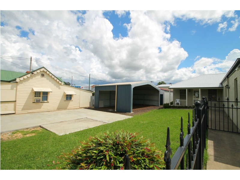31-33 Mansfield Street, Inverell NSW 2360