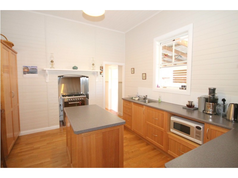 105 Brae Street, Inverell NSW 2360