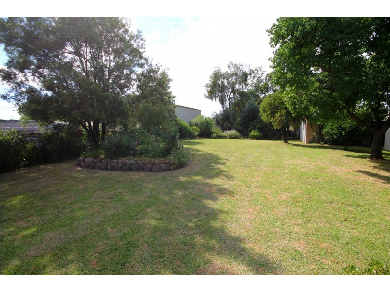 105 Brae Street, Inverell NSW 2360