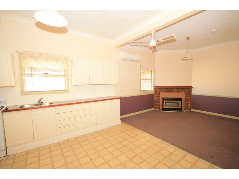 59 Chester Street, Inverell NSW 2360